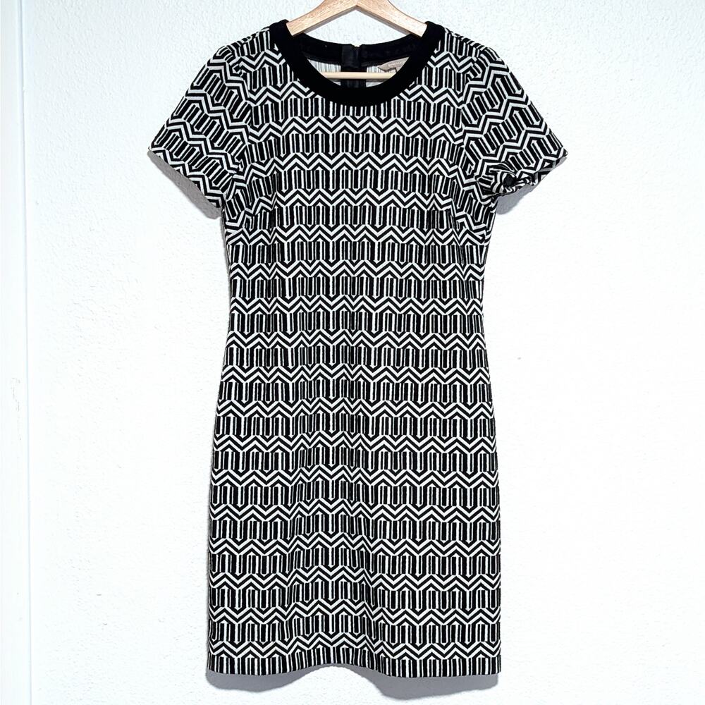 Banana Republic Shift Dress Women's Sz 6 Knit Black White Short Sleeve Back Zip